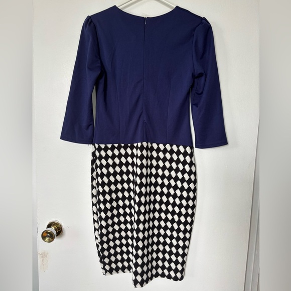 🎉4/30$🎉 Fashion Vintage Midi Dress – Size M - Picture 4 of 4